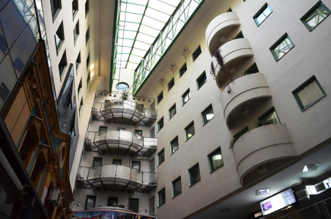 Tike, Tak - Central Residence Nisz Zewnętrze zdjęcie