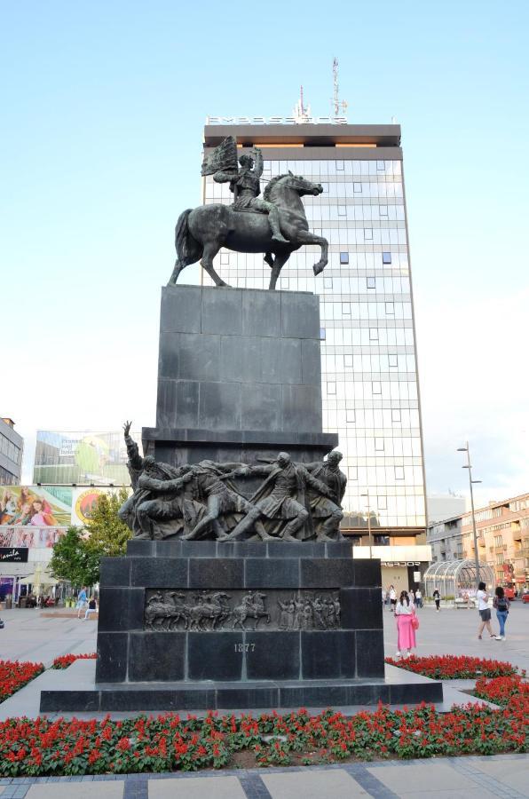 Tike, Tak - Central Residence Nisz Zewnętrze zdjęcie